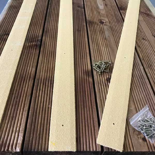  Anti Slip 50mm Pre Drilled GRP Decking Strips For Slippery Surface