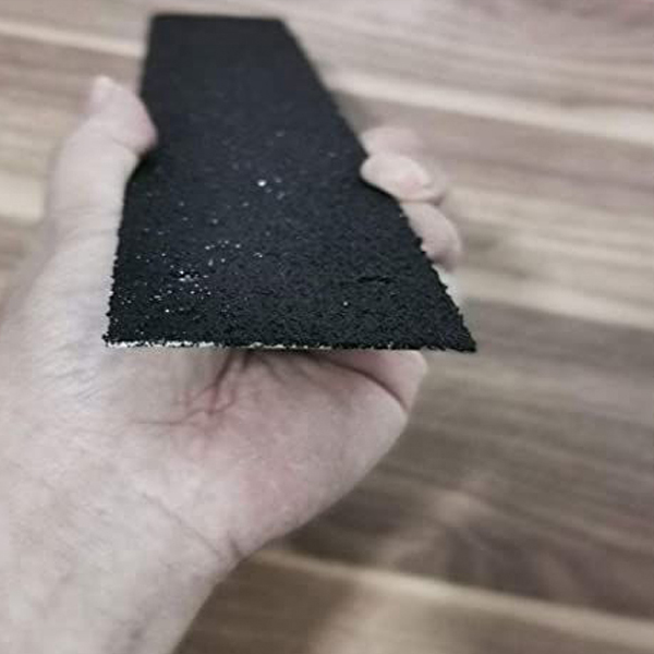 Anti Slip 90mm Medium Grit Black Decking Strip For Wooden Decks 