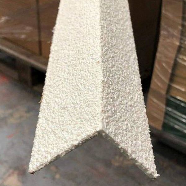 Anti-Slip White Medium Grit Stair Nosing Cover 