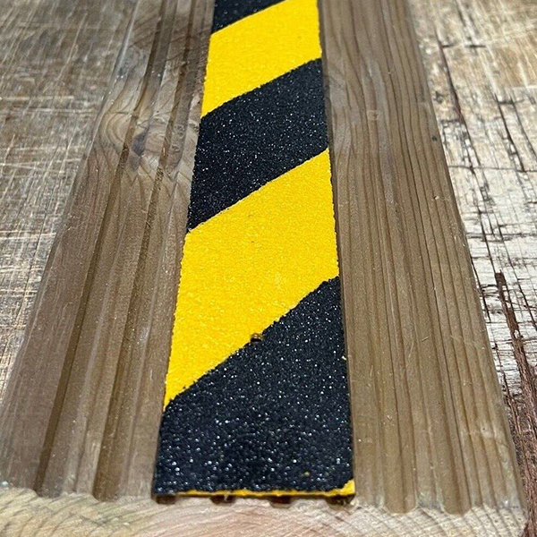 Non Slip GRP Hazard Decking Strips High Visibility for Slippery Surface