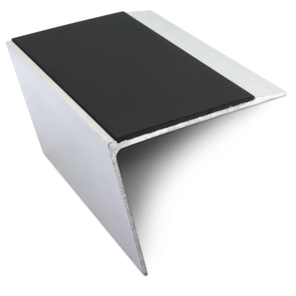 PVC Insert Aluminium DDA Compliant Non Slip Stair Nosing Edge Trim