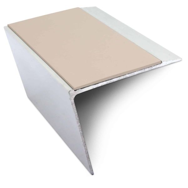 PVC Insert Aluminium DDA Compliant Non Slip Stair Nosing Edge Trim