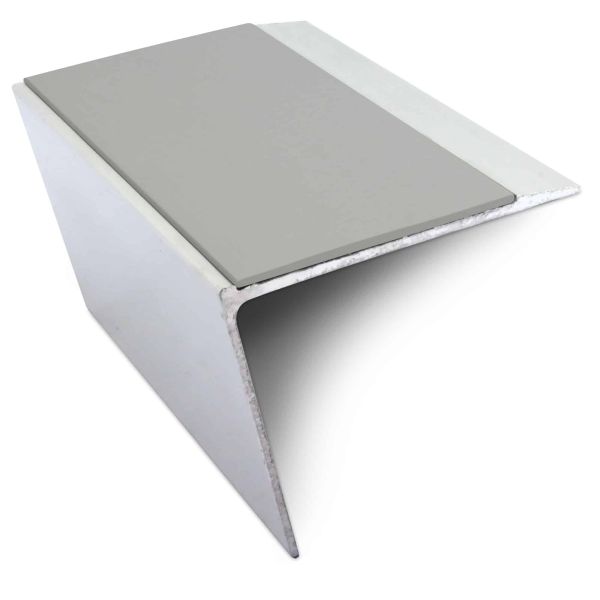 PVC Insert Aluminium DDA Compliant Non Slip Stair Nosing Edge Trim